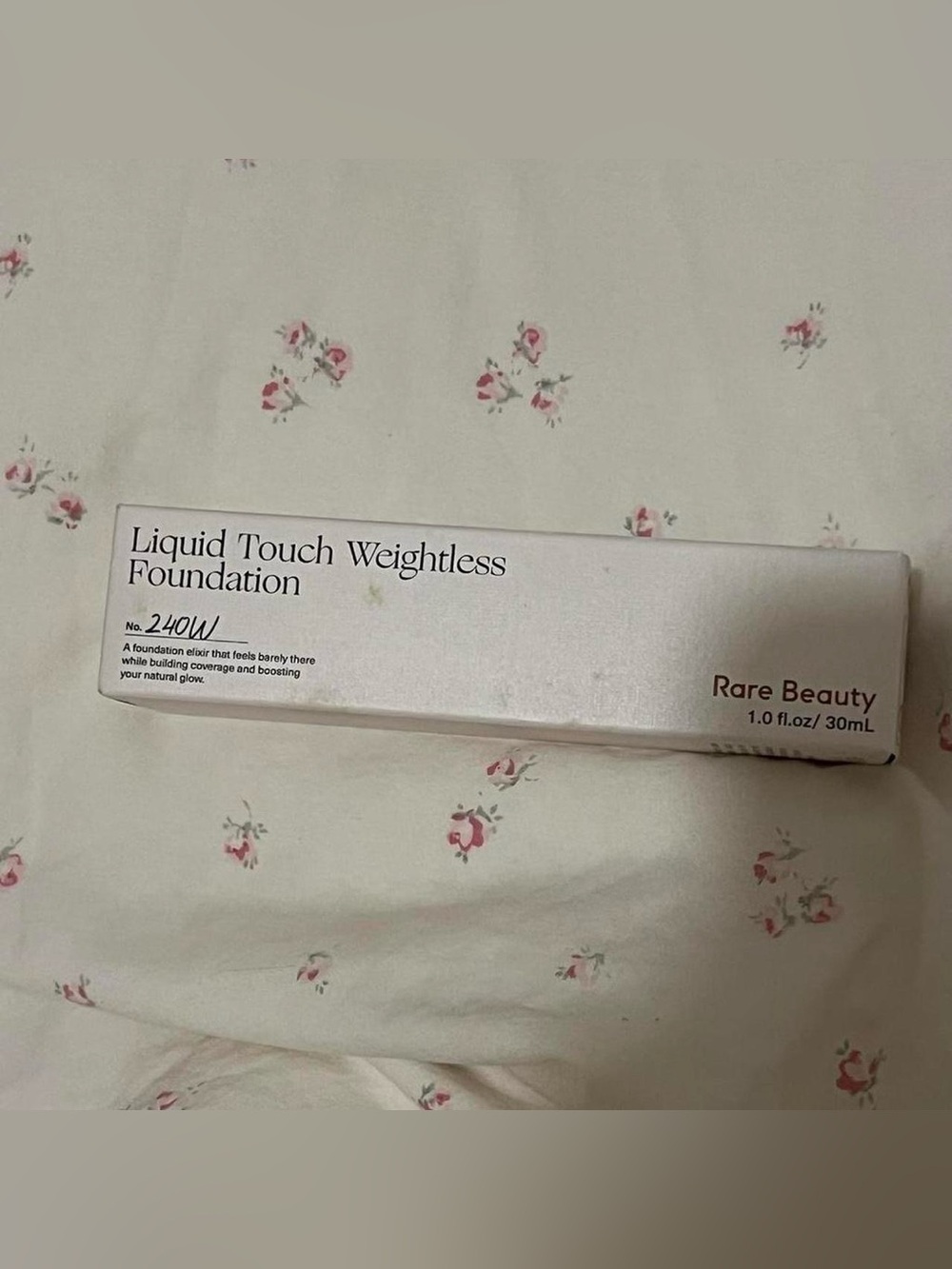 NWT Rare Beauty Liquid Touch Weightless Foundation 240W